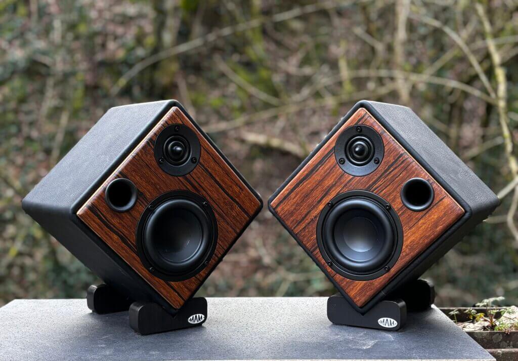 MERET 027-GL, petites enceintes acoustiques