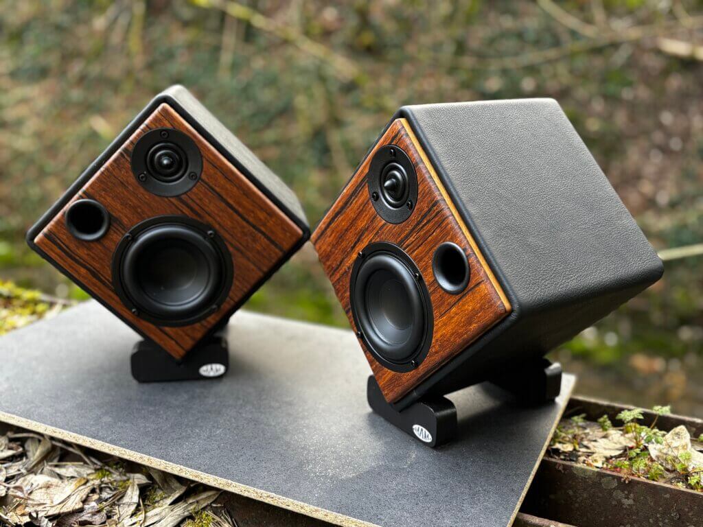 MERET 027-GL, petites enceintes acoustiques